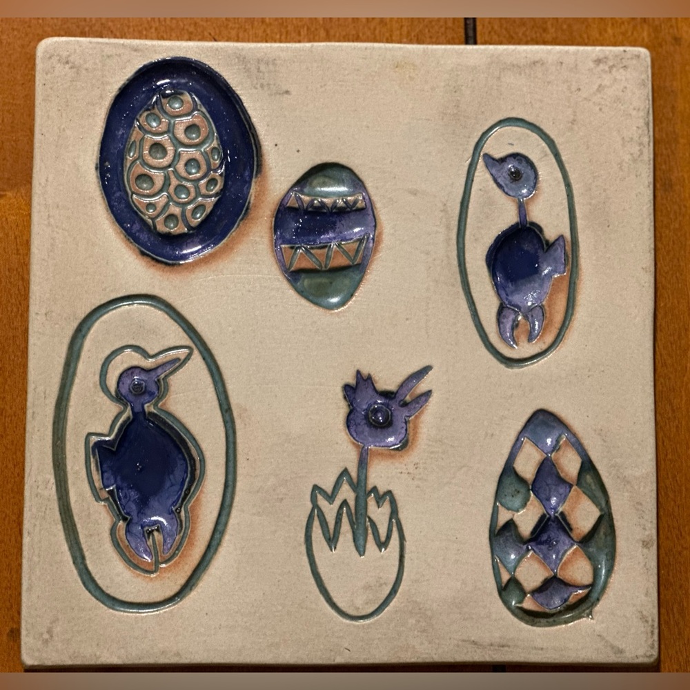 VTG MCM Bennington Pottery Trivet Wall Art Tile 8x8 Stamped #1535 Eggs & Chicks